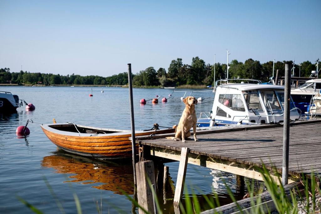 Bla Huset Appartement Vaxholm Buitenkant foto